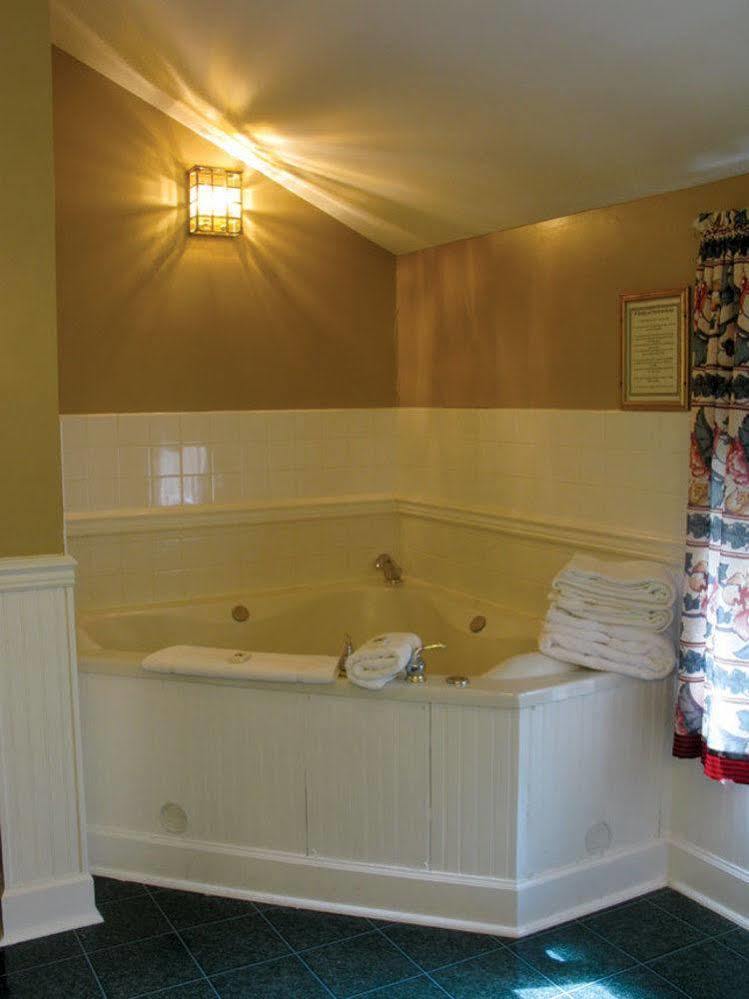 County Clare Inn Milwaukee Extérieur photo