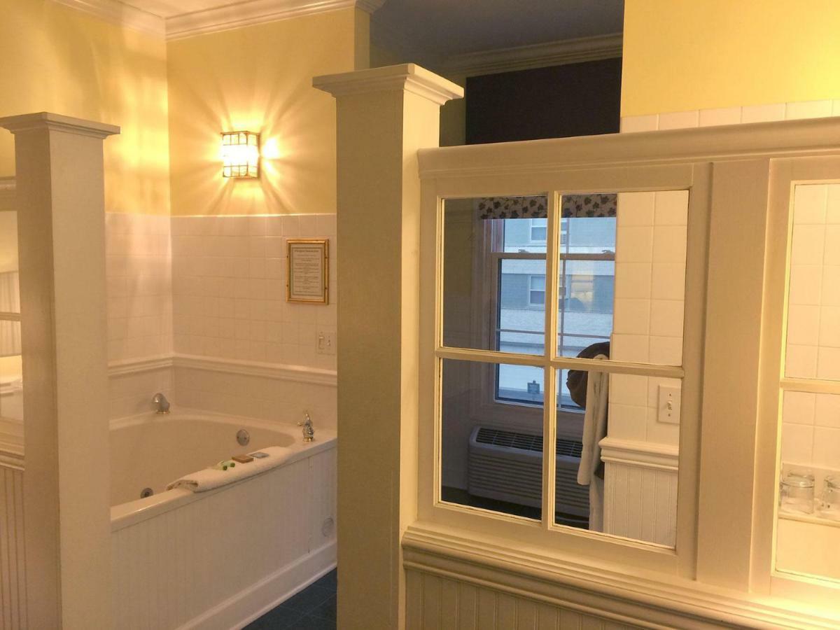 County Clare Inn Milwaukee Chambre photo